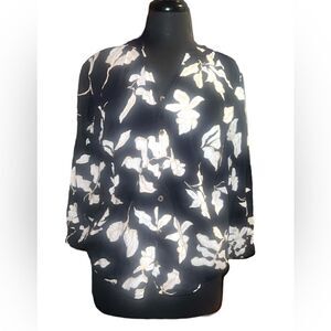 🐘Sonoma Black Print Floral Button Down